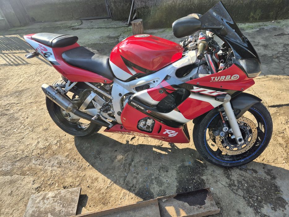 Yamaha r6 2002 piese