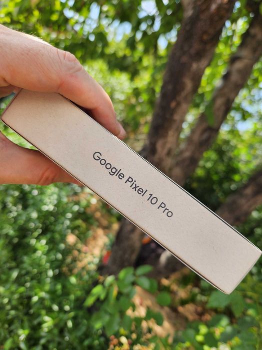Google Pixel 10 Pro, stocare 256GB, ecran 6.3", culoare Obsidian