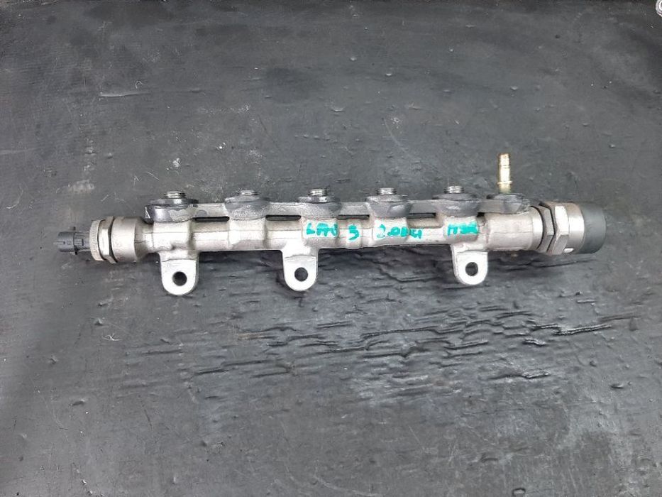 rampa injectoare 2.0 dci m9r renault trafic 2 megane laguna 3 0445214173 8200942721