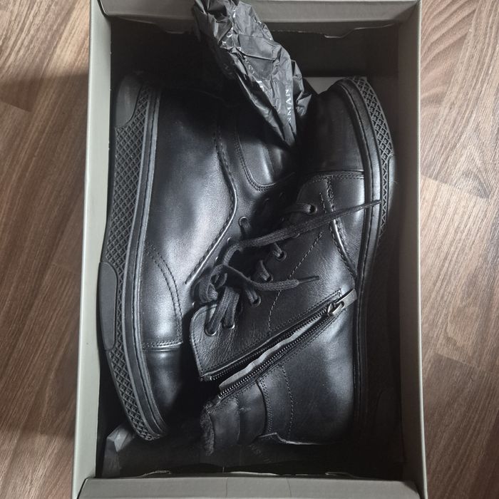 Зимние кожанные кроссовки-40размер