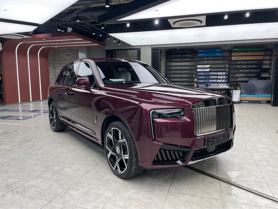Rolls-Royce Cullinan Black Badge