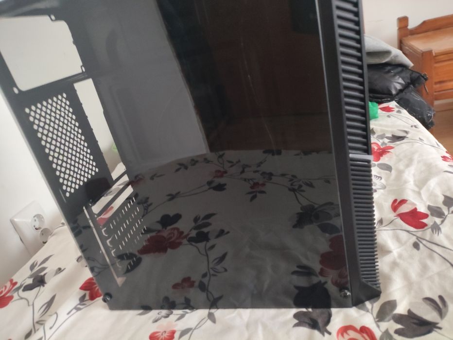 Carcasa inaza mid tower
