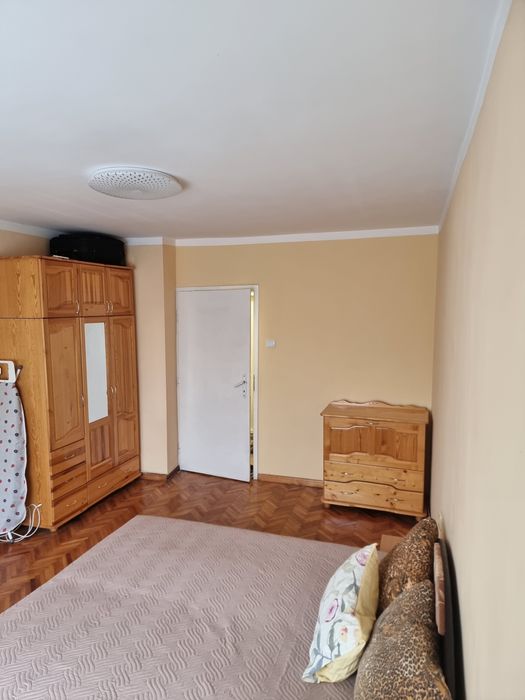 Двустаен апартамент под наем в кв. 72