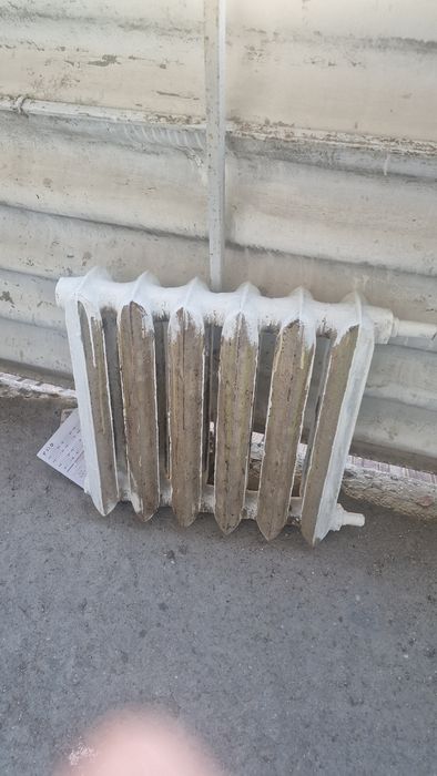Батарея чугунная