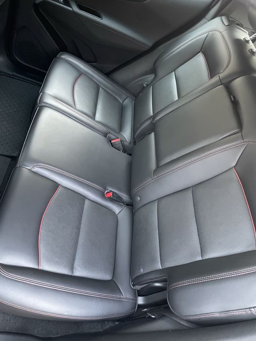 Equinox 2022/2023 qora