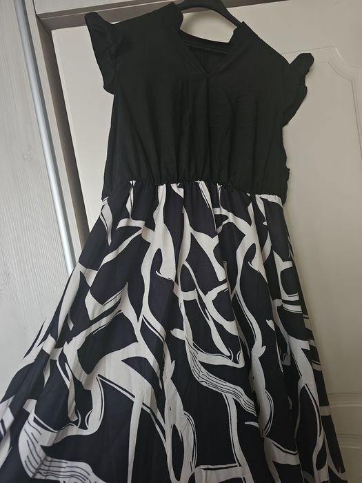 Rochie noua mărimea 42-44