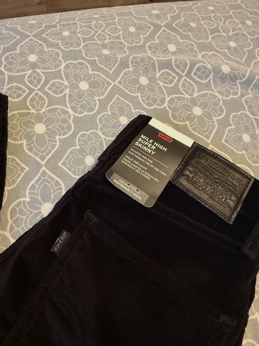 Levi’s Mile High Super Skinny 25/28