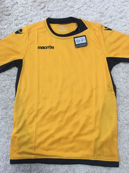 Makron brendidan Futbolka