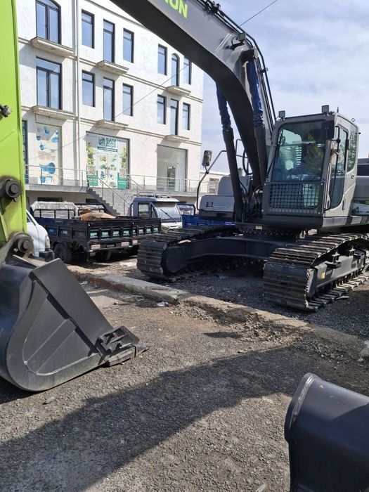 ZE215G Ekskavator – 133 kVt, 22 tonna, Cummins 6-porshinli dvigatel