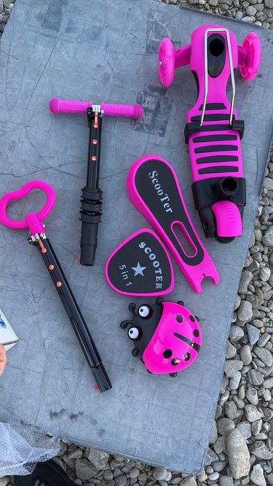 Trotineta 5 in 1 Buburuza, cu spatar, scaun si maner reglabil