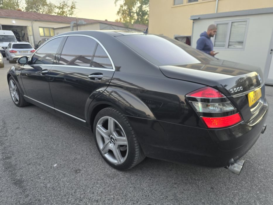 На части S500 W221 Mercedes 388 кс Harman Kardon 19AMG Дистроник Нощно