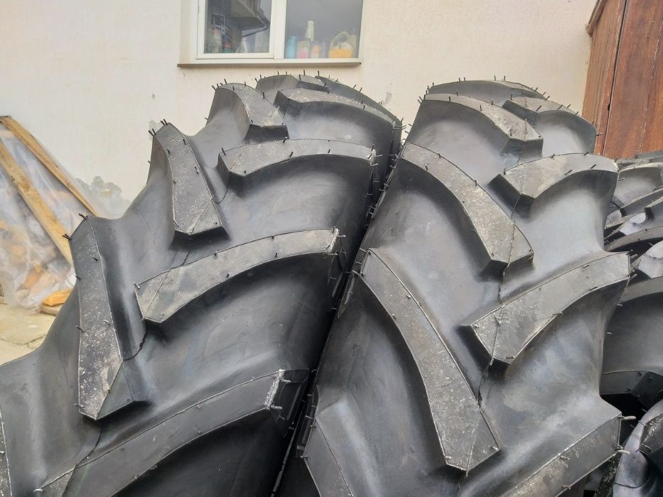 Anvelope BKT 14.00-38 cauciucuri noi cu 8 pliuri tractor u650 spate