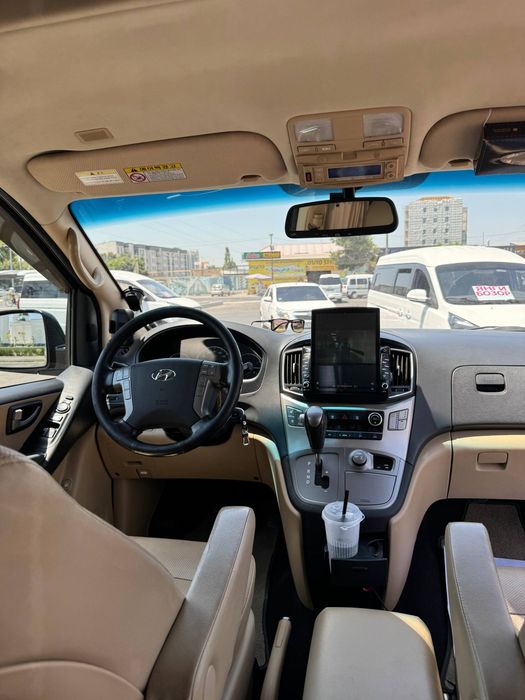 Hyundai grand starex