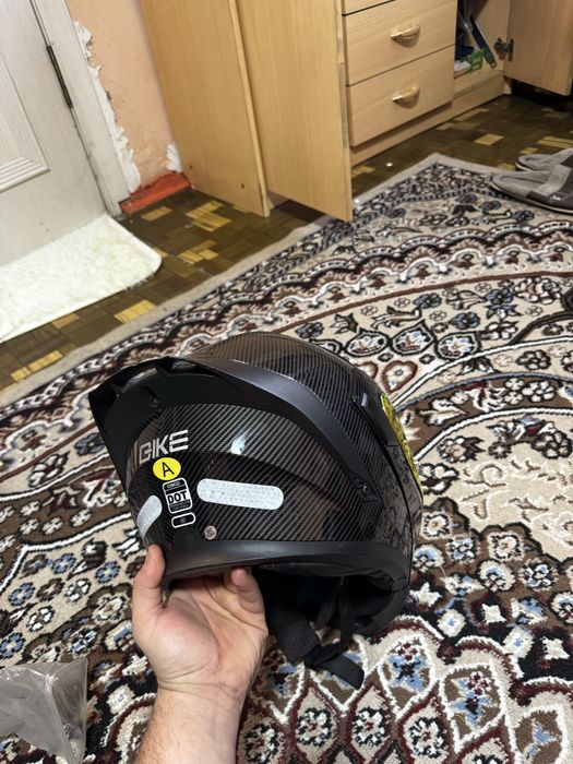 Мото шлем , два мото шлема