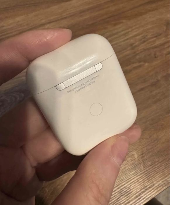 Наушники AirPods 2 Apple