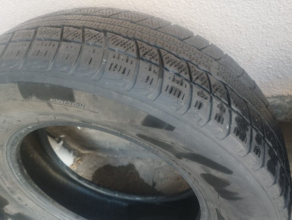Продам шины на лексус