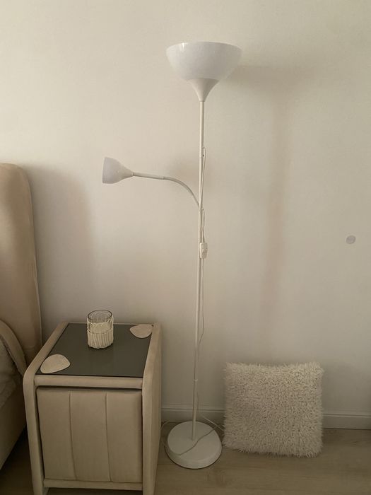 Lampă Ikea culoare alb/ negru