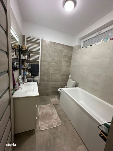 Propietar vand casa individuala