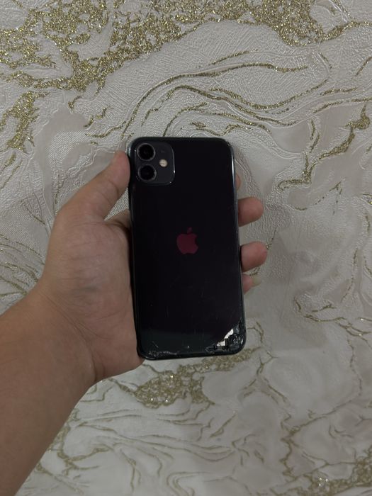 Продам iPhone 11