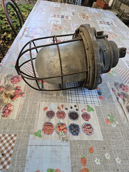 Осветително тяло.