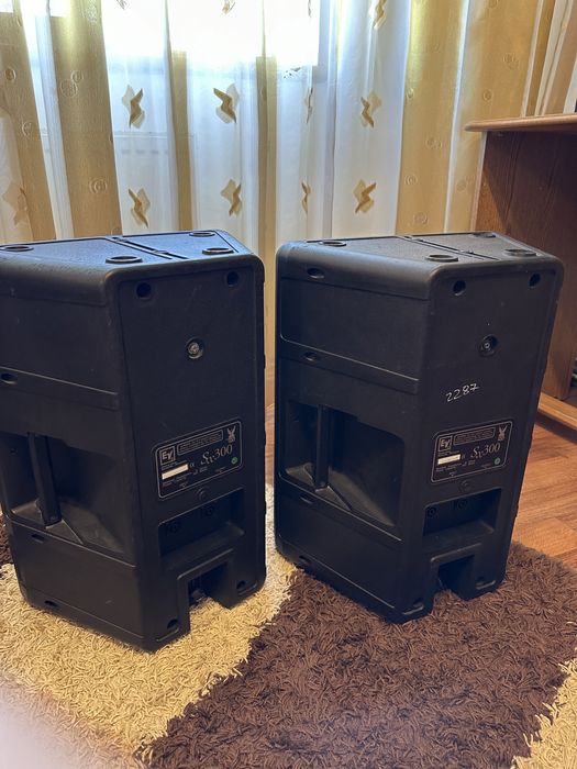 Boxe electro-voice sx300