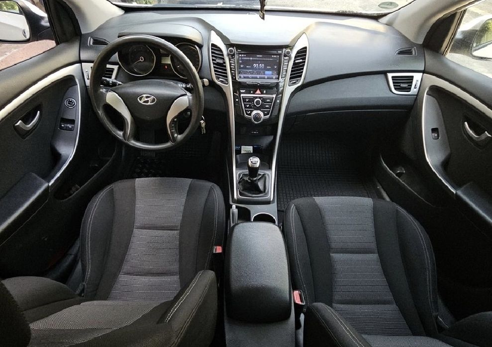 Hyundai i30 2014 1.4 CRDi Euro 5 Diesel A/C Navigatie Carplay AndroidAuto Jante aliaj R17 Hatchback