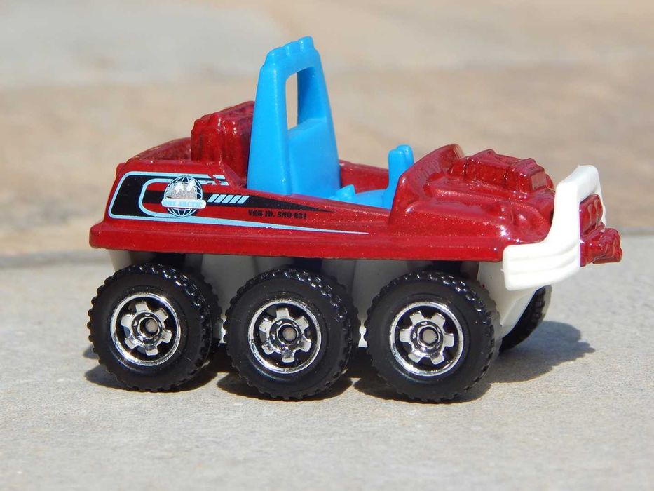 Macheta buggy ATV 6x6 MBX Arctic Matchbox Mattel 2011