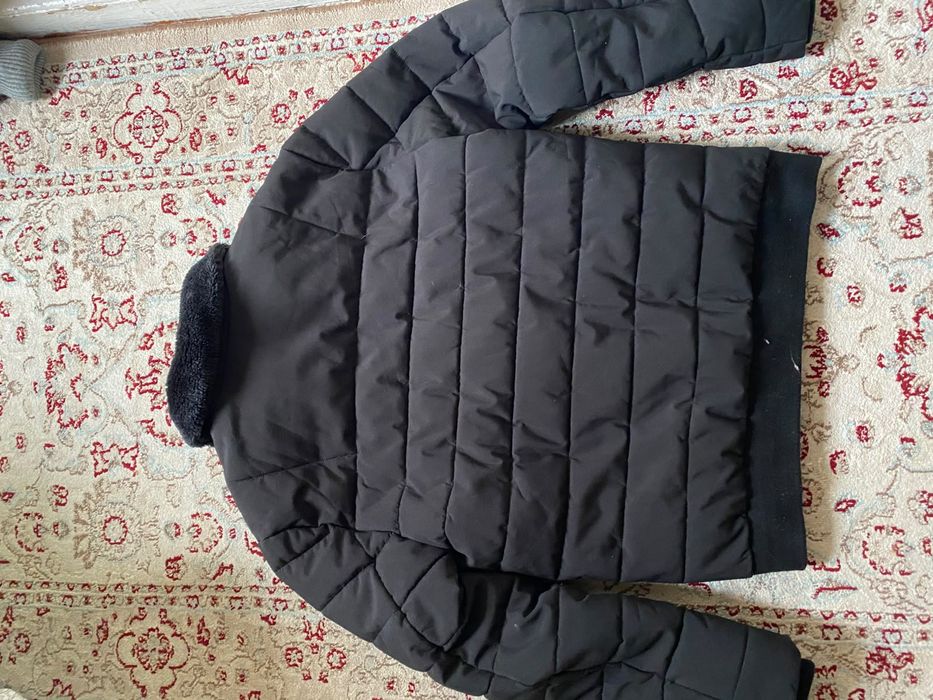 Продам зимнию куртку