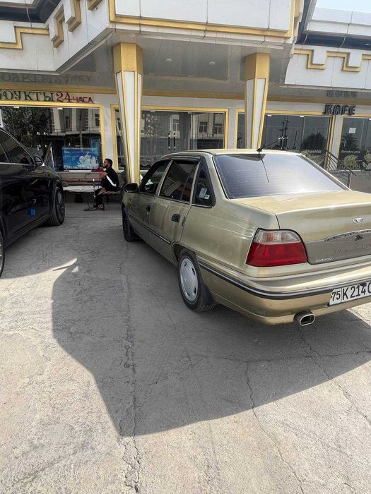 Nexia 1 sons sotiladi