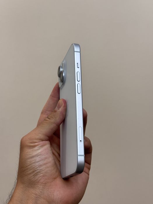Iphone 15. 128гб. 94%