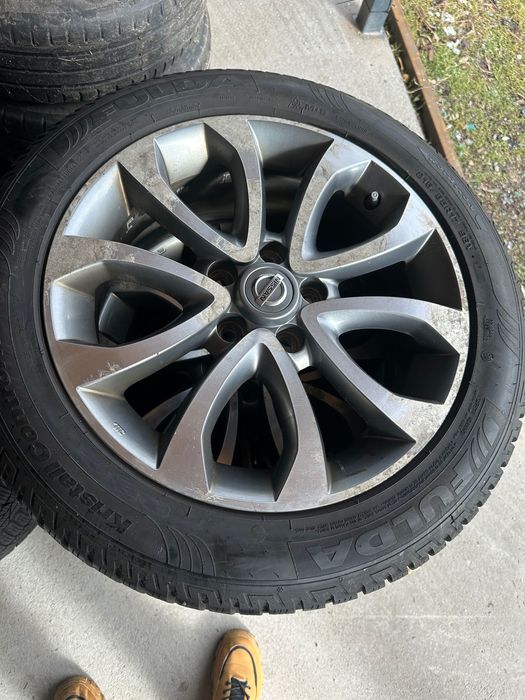 Vand Jante Aliaj Nissan/Duster, anvelope 215/55/17, M S. Dot 2021.