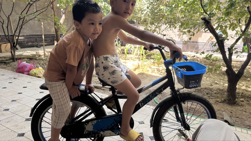 3 та велосипед сотилади холати яхши якинда сотиб олинган