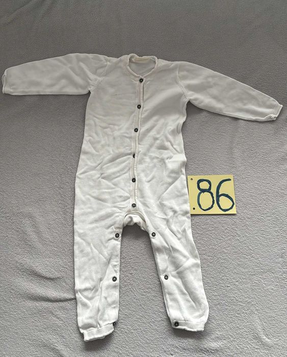 Costum marimea 86 + Pantaloni 86