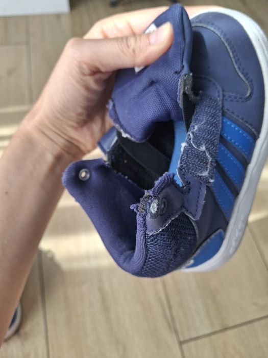 Adidasi copii marime 25