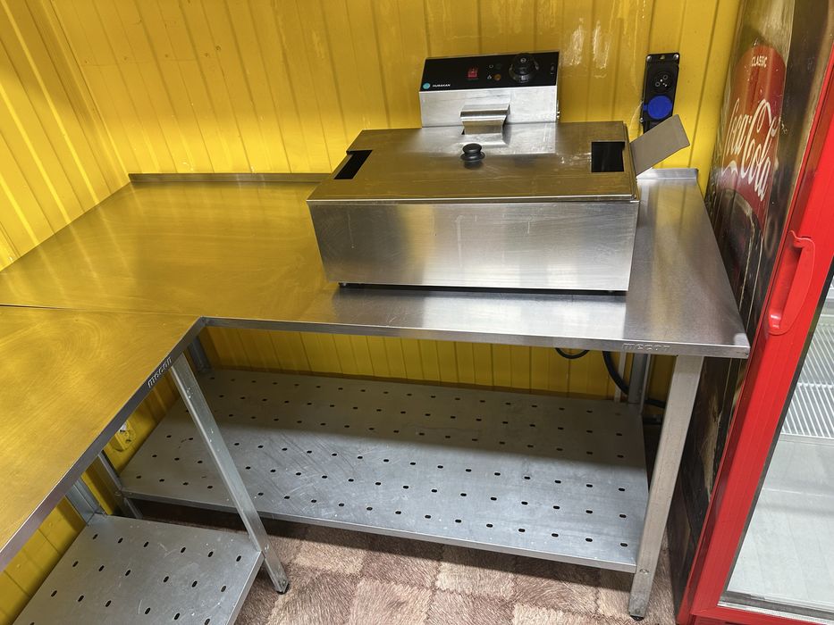 Продам стойку, столы, шкаф, стулья, столик