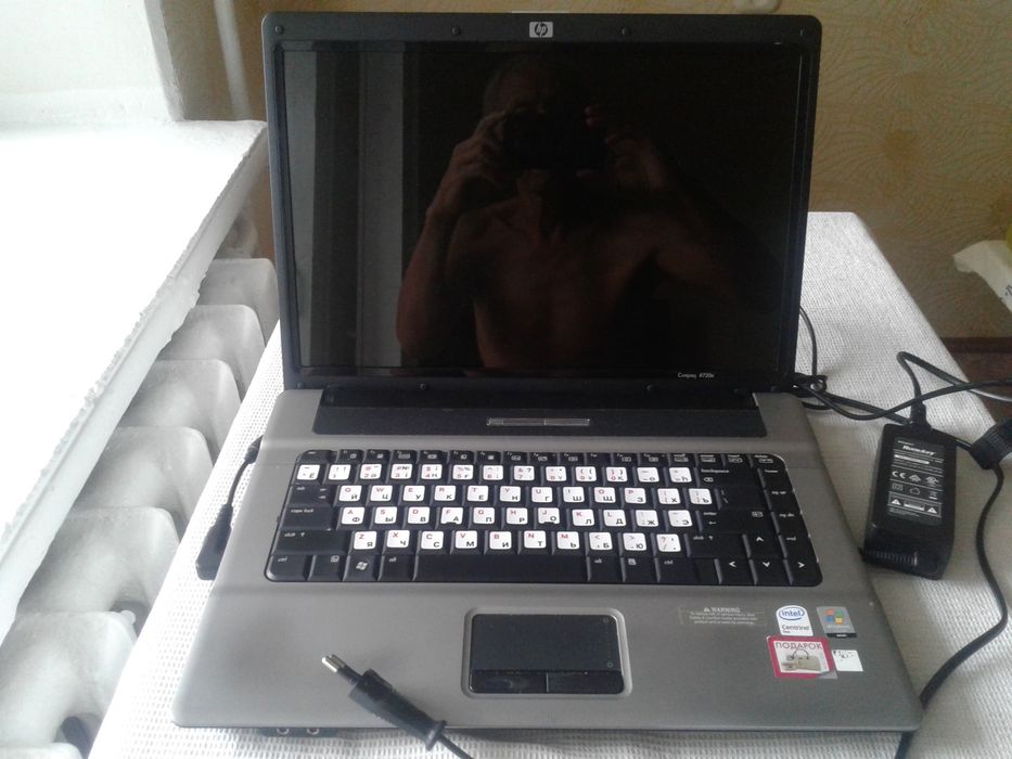 Ноутбук HP Compaq 6720s