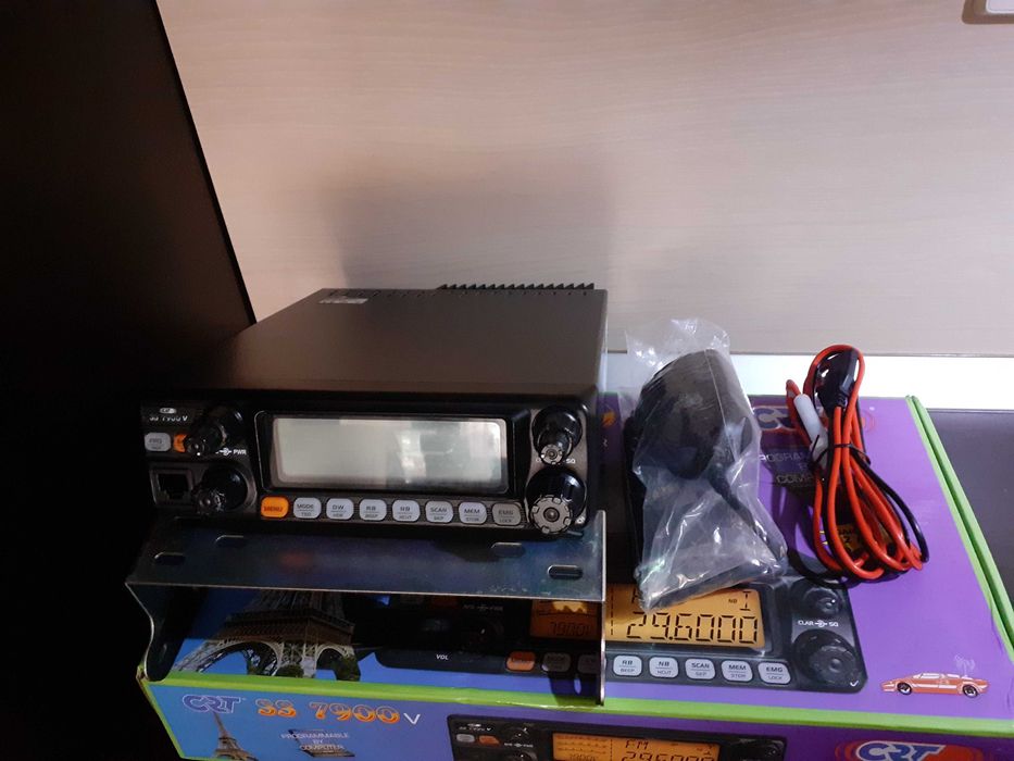 Statie cb CRT 7900V 50W