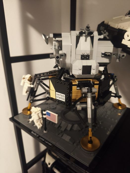 LEGO Creator NASA Apollo 11 Lunar Lander