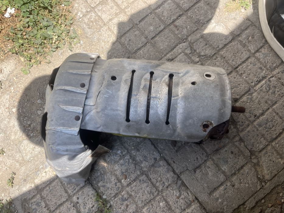 Продавам катализатор за шкода 3 цилиндров