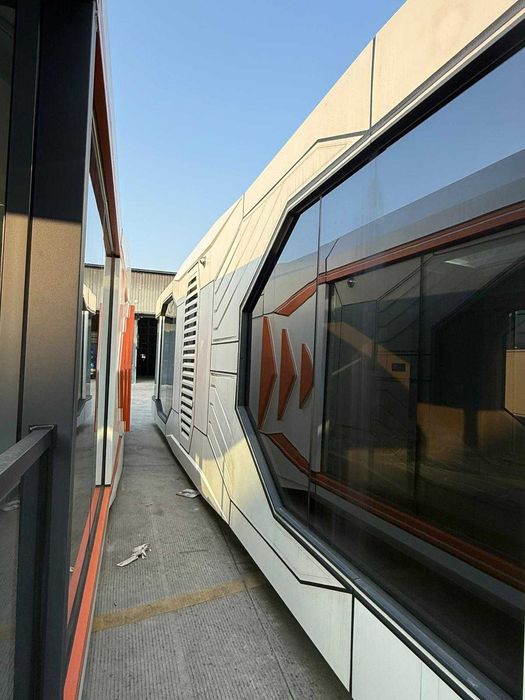 Case tip capsulă – Gata de mutare, preț competitiv