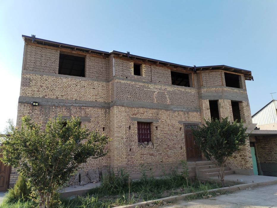 Уй сотилади 800кв