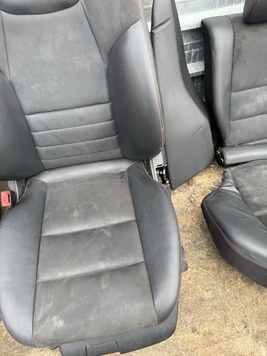 Кожен салон с алкантара за Mercedes benz w204 facelift лек дефект н103