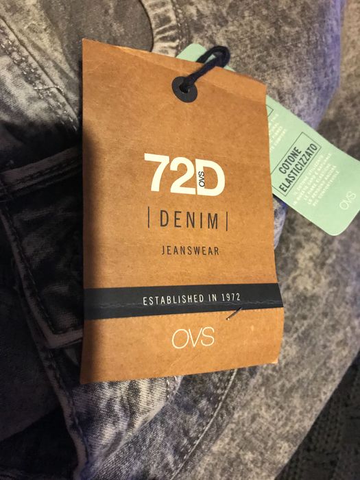 Blugi noi 24 (xs).  OVS