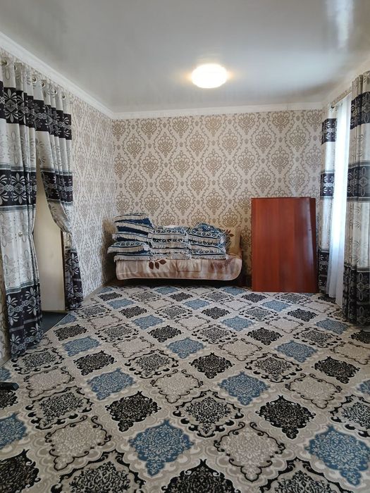 Уй сотилади, ховли сотилади