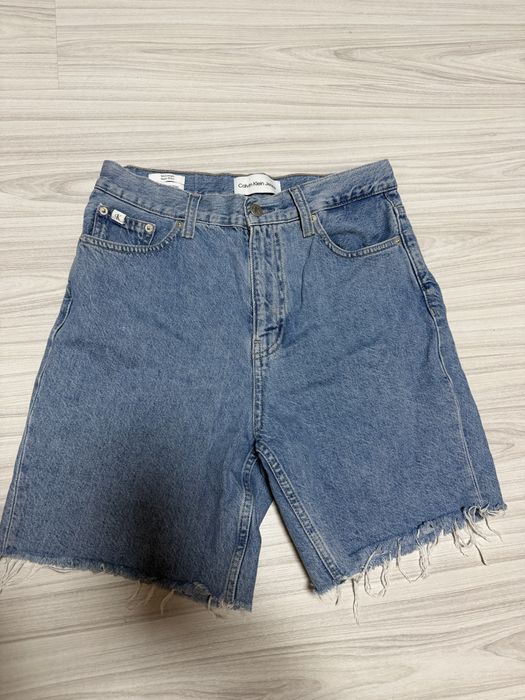 Calvin klein къси панталони Зара яке