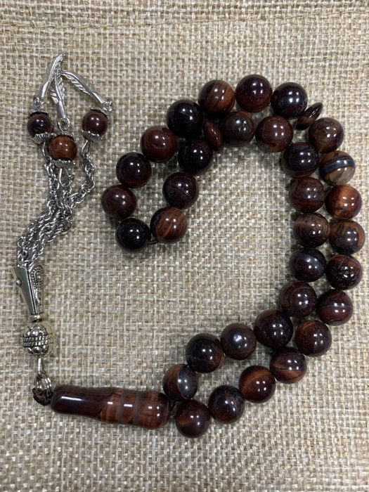 Четки с камнями