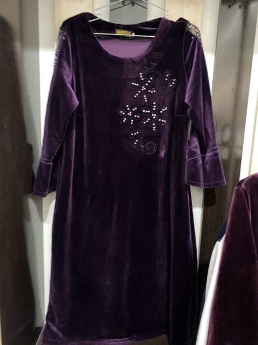 Гойнаклар сотилади размерла 48-50 Ургенч