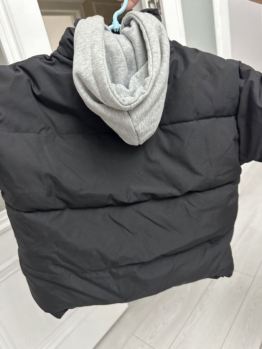 Куртка девчачие новые