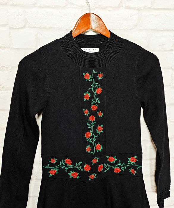 Sandro Paris Оригинална дамска рокля размер М