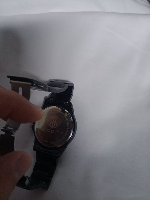 Продам часы Биготти